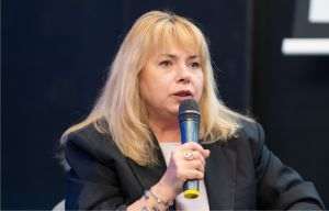 Anca Dragu, BNM: "Băncile centrale trebuie să se asigure că instituţiile de credit utilizează AI, dar că sunt conştiente şi de riscuri”